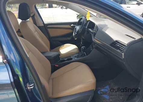 2019 Volkswagen Jetta Sel z USA, uszkodzony, nr VIN 3VWEB7BUXKM226830